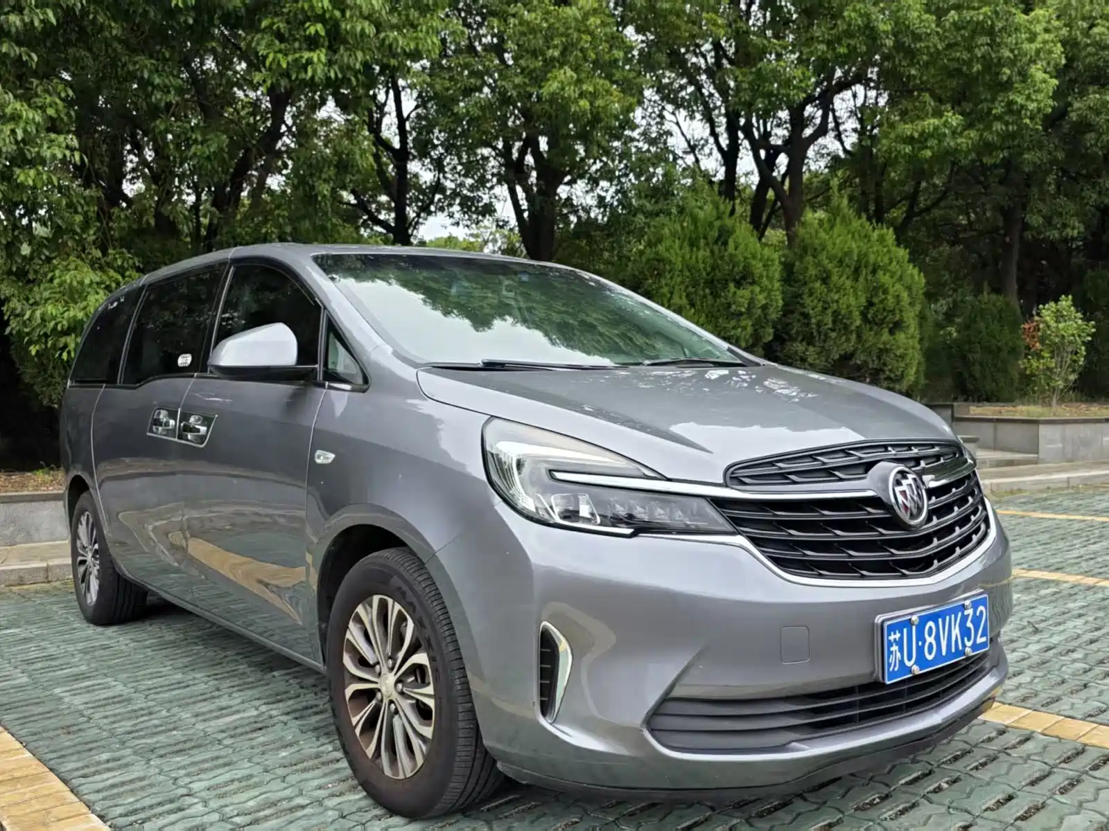 Фото 3 - Buick GL8