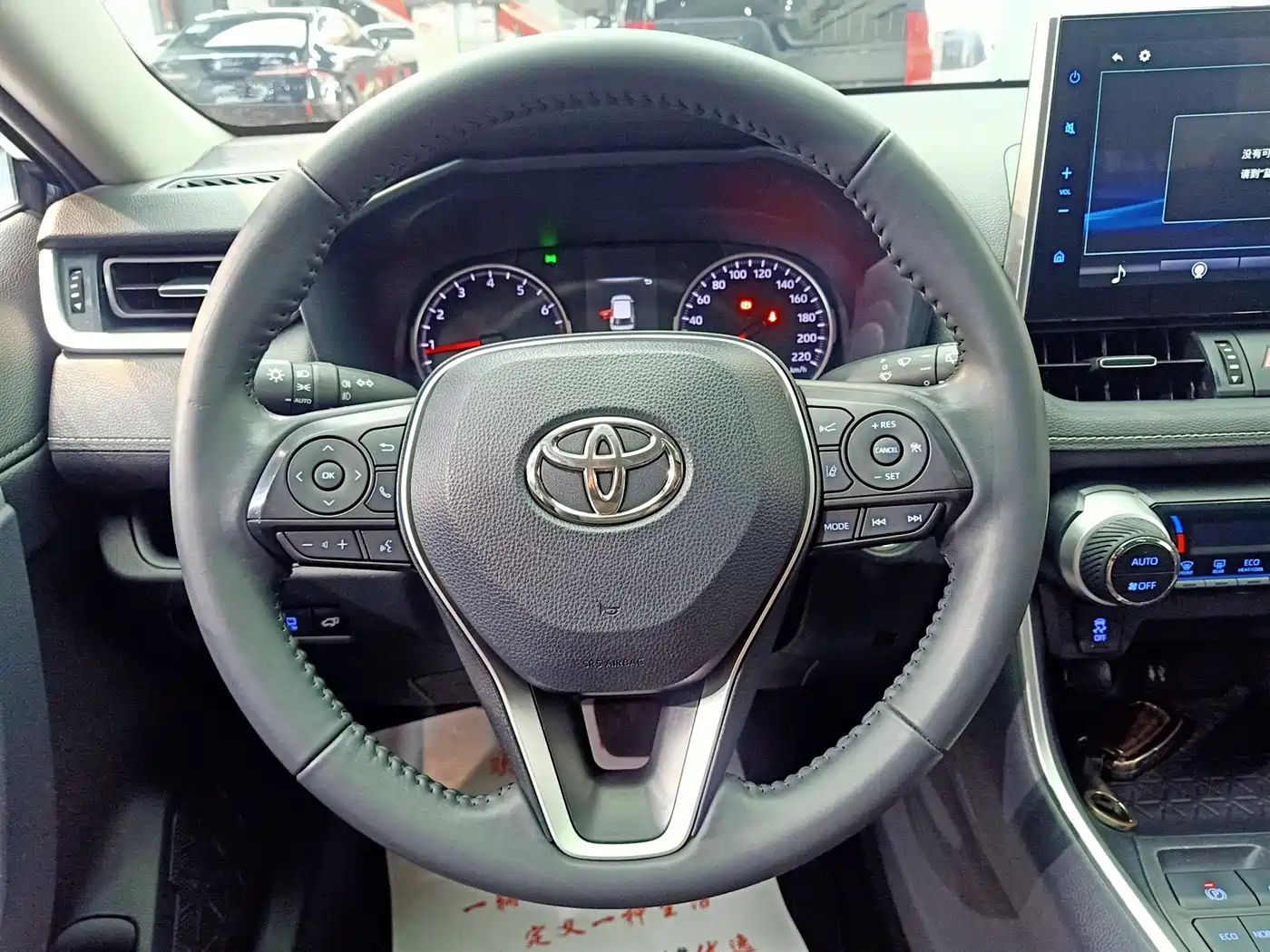 Toyota Wildlander 2022 2.0L CVT FWD Luxury PLUS Edition фото 19