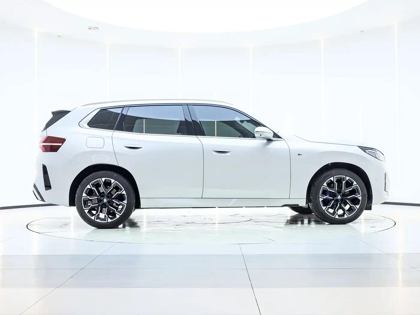 BMW X3 2025 xDrive30L Premium M Sport Package фото 10