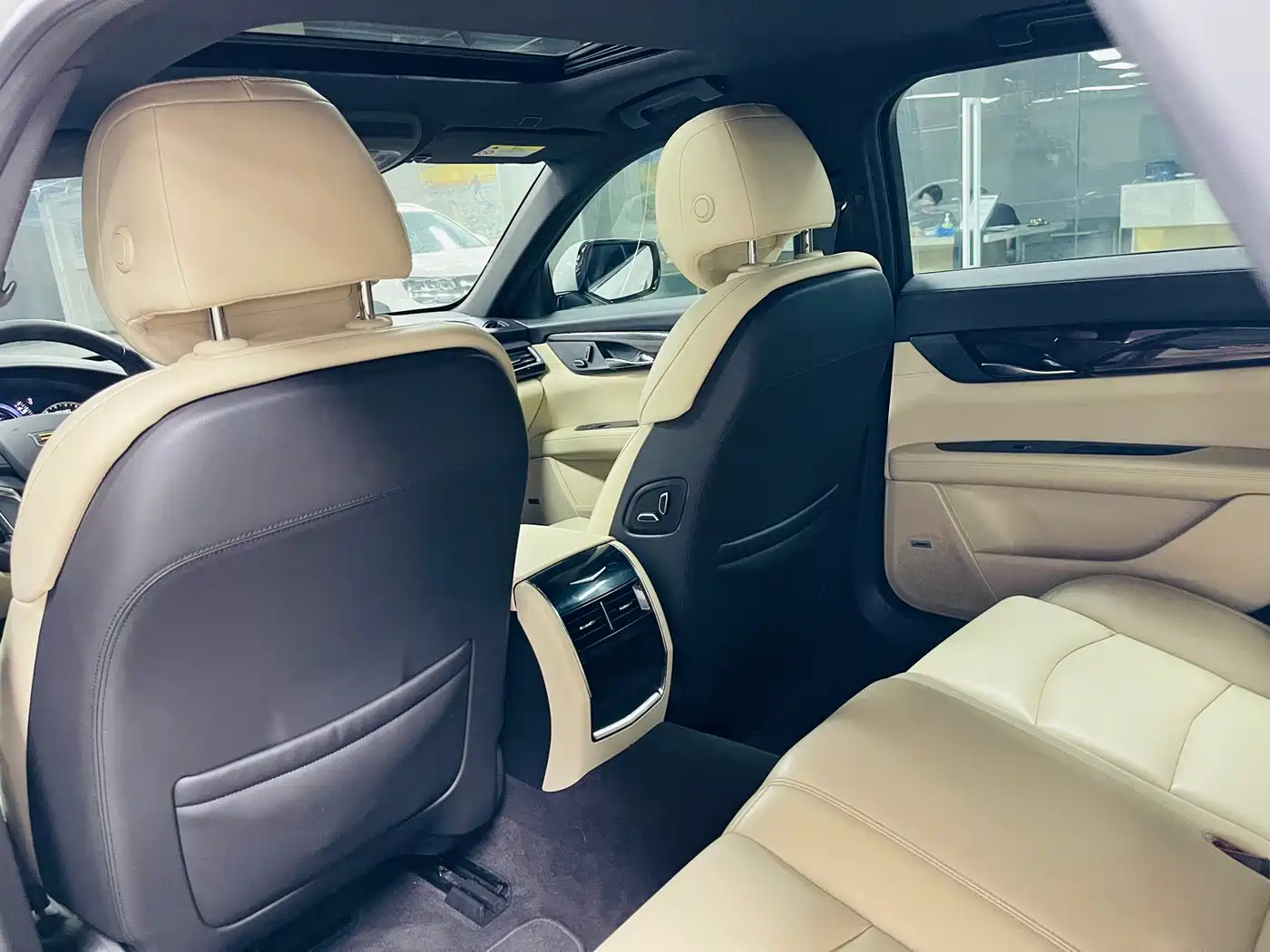 Cadillac CT6 2019 28T Fashion Model фото 9