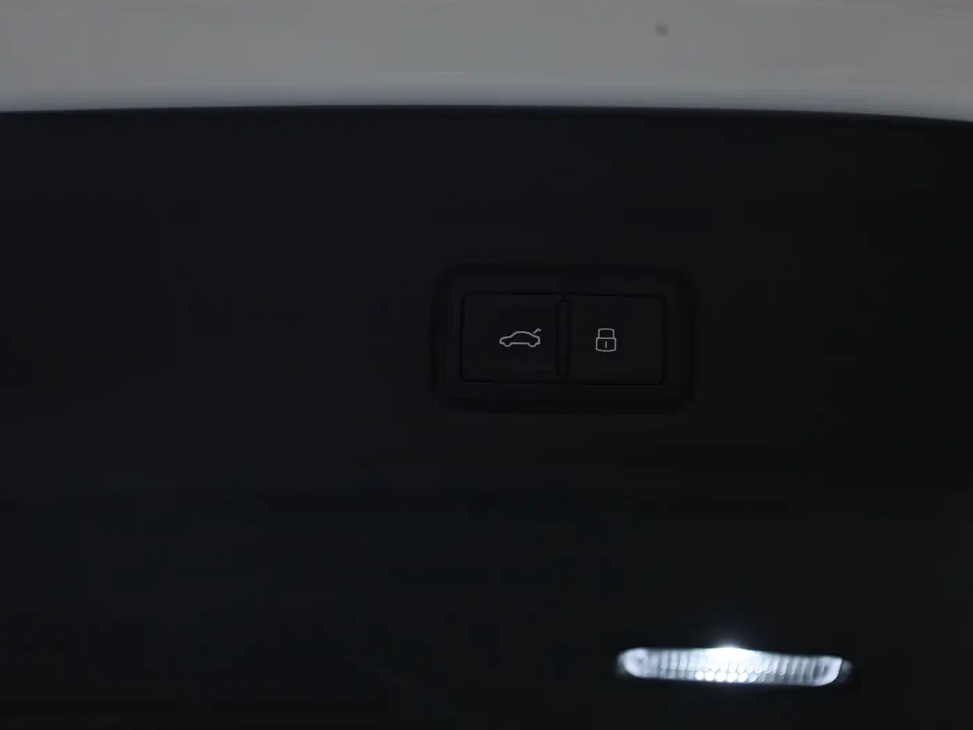 Audi Q6L e-tron 2025 Model Pioneer Edition фото 21