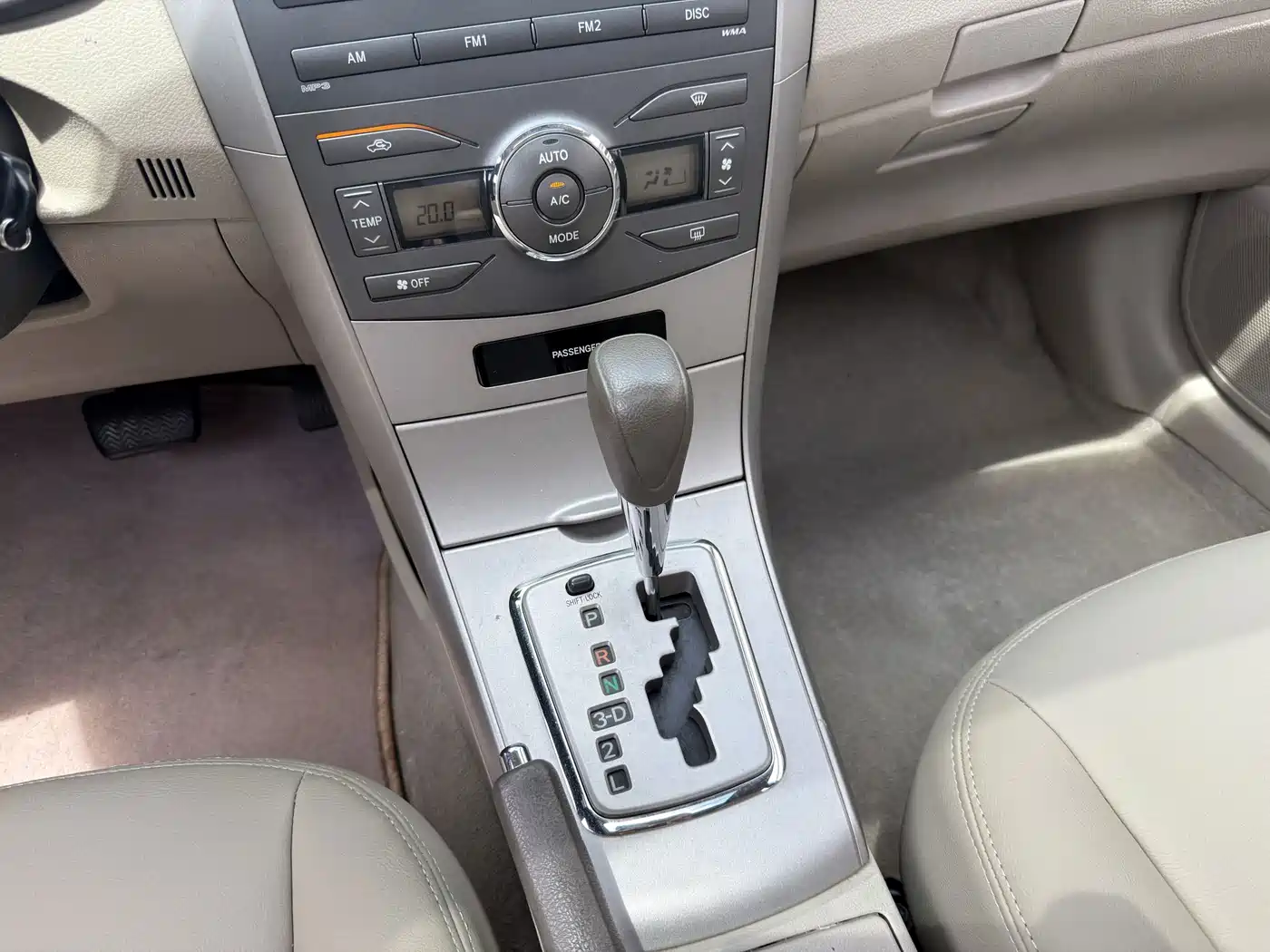 Фото 7 - Toyota Corolla