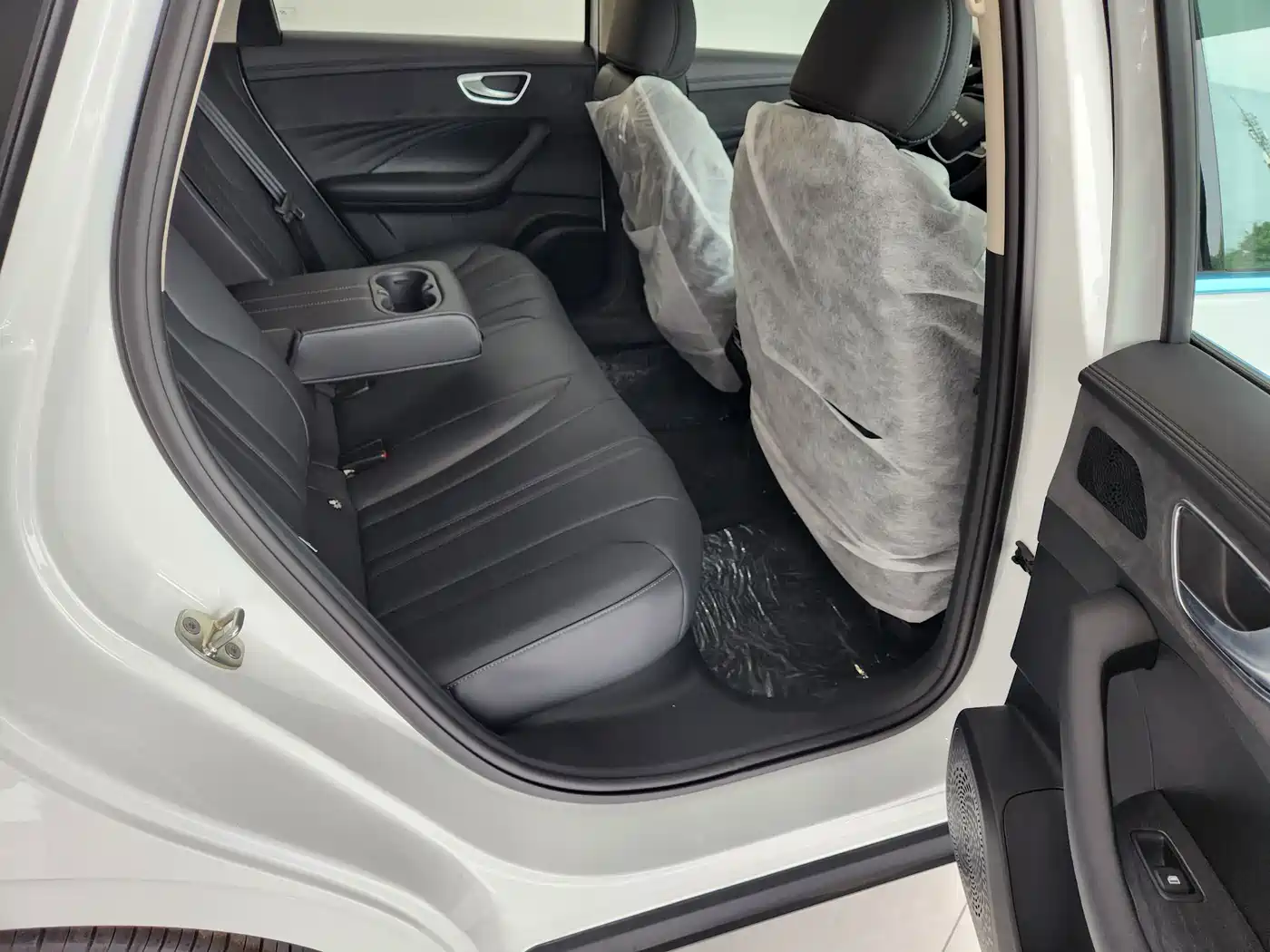Roewe D7 2026 2025 DMH 125km World Champion Excellence Edition
