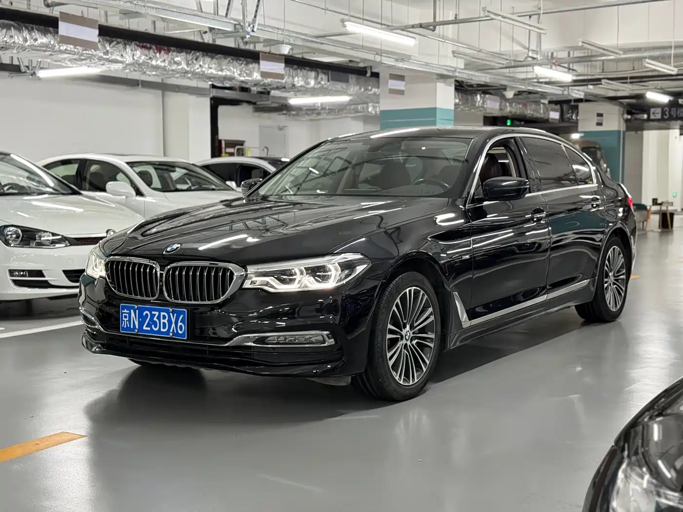 BMW 5 Series 2018 530Li Exclusive Luxury Package фото 3