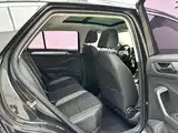 Photo 5 - Volkswagen T-ROC