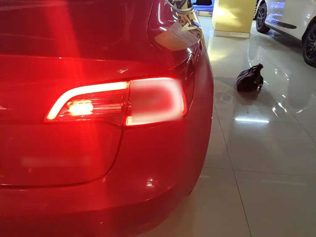 Photo 8 - Tesla Model 3