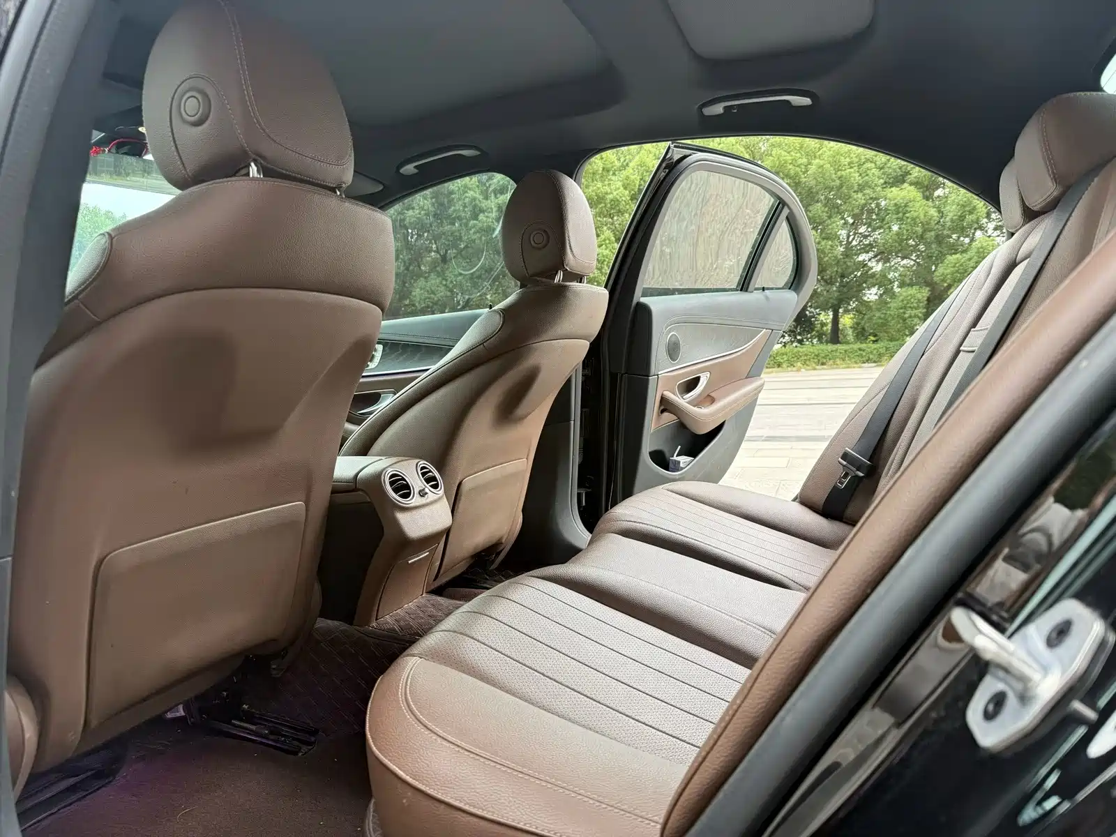 Фото 6 - Mercedes-Benz E-Class (Import)
