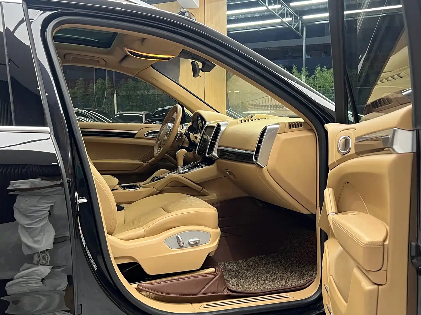 Porsche Cayenne 2011 Cayenne 3.0T фото 24