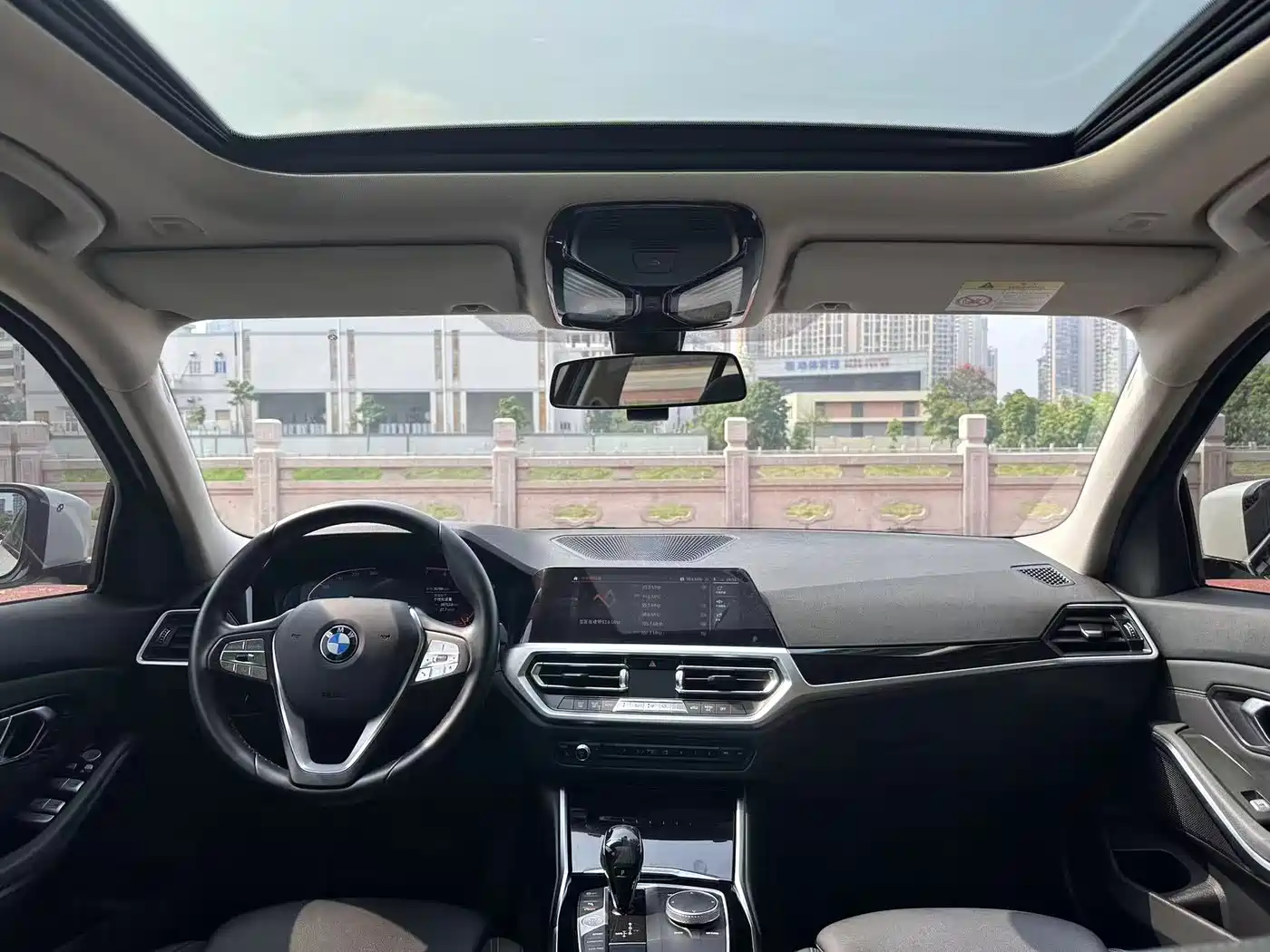 BMW 3 Series 2021 320i Sport Package фото 5