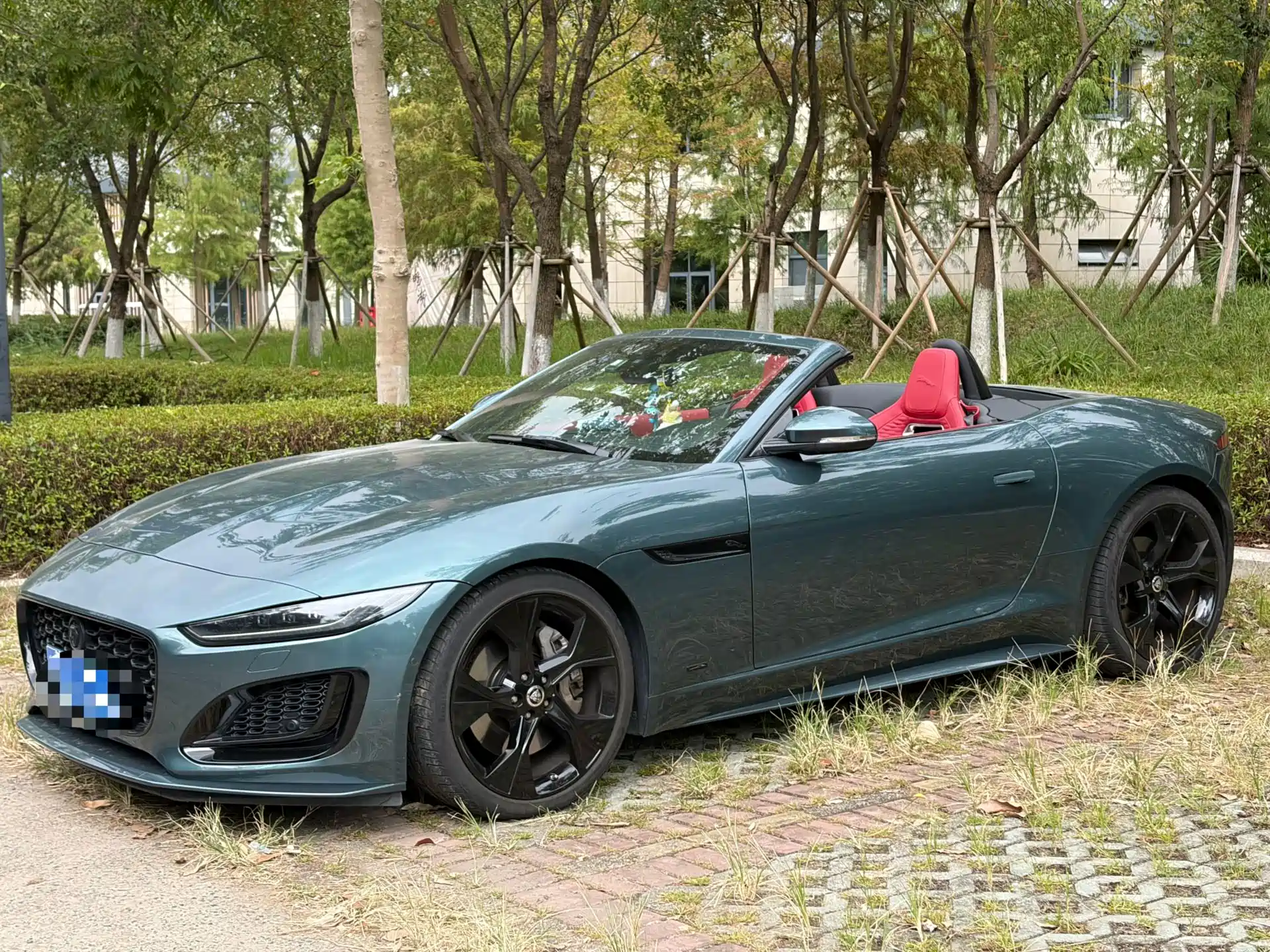 Photo 1 - Jaguar F-TYPE
