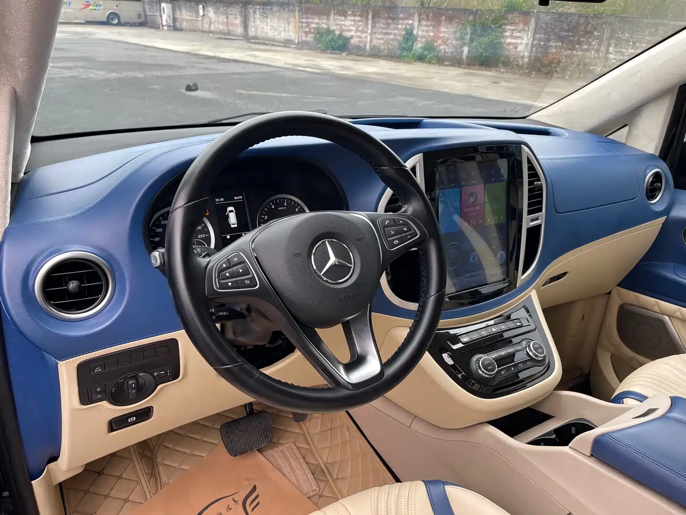 Mercedes-Benz Vito 2020 2.0T Elite Edition (7-seater) фото 9