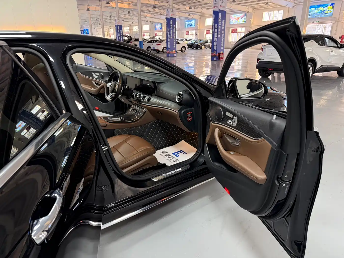 Mercedes-Benz E-Class 2019 Facelift E 300 L Sport Fashion фото 13