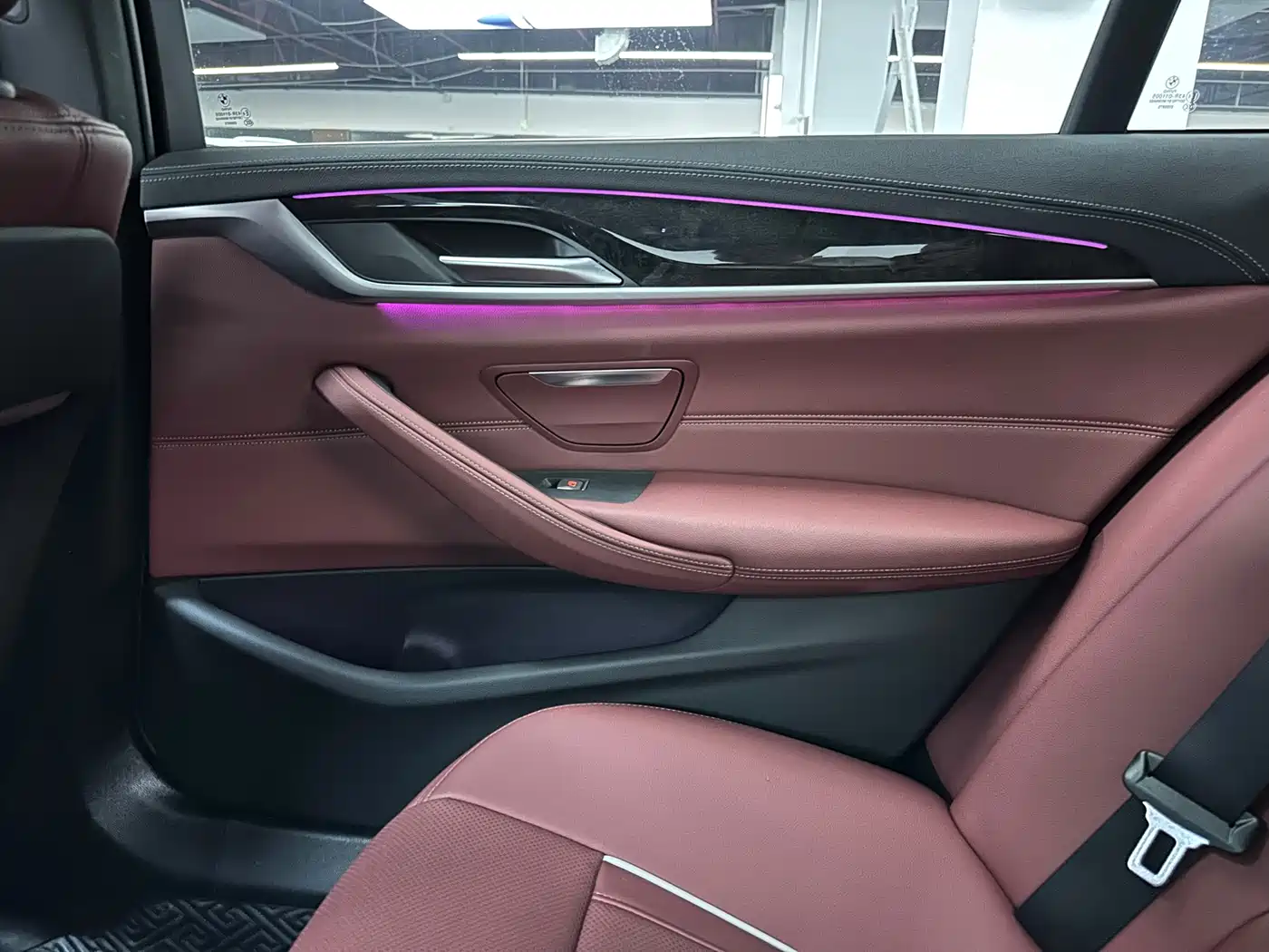 BMW 5 Series 2022 525Li M Sport Package фото 16