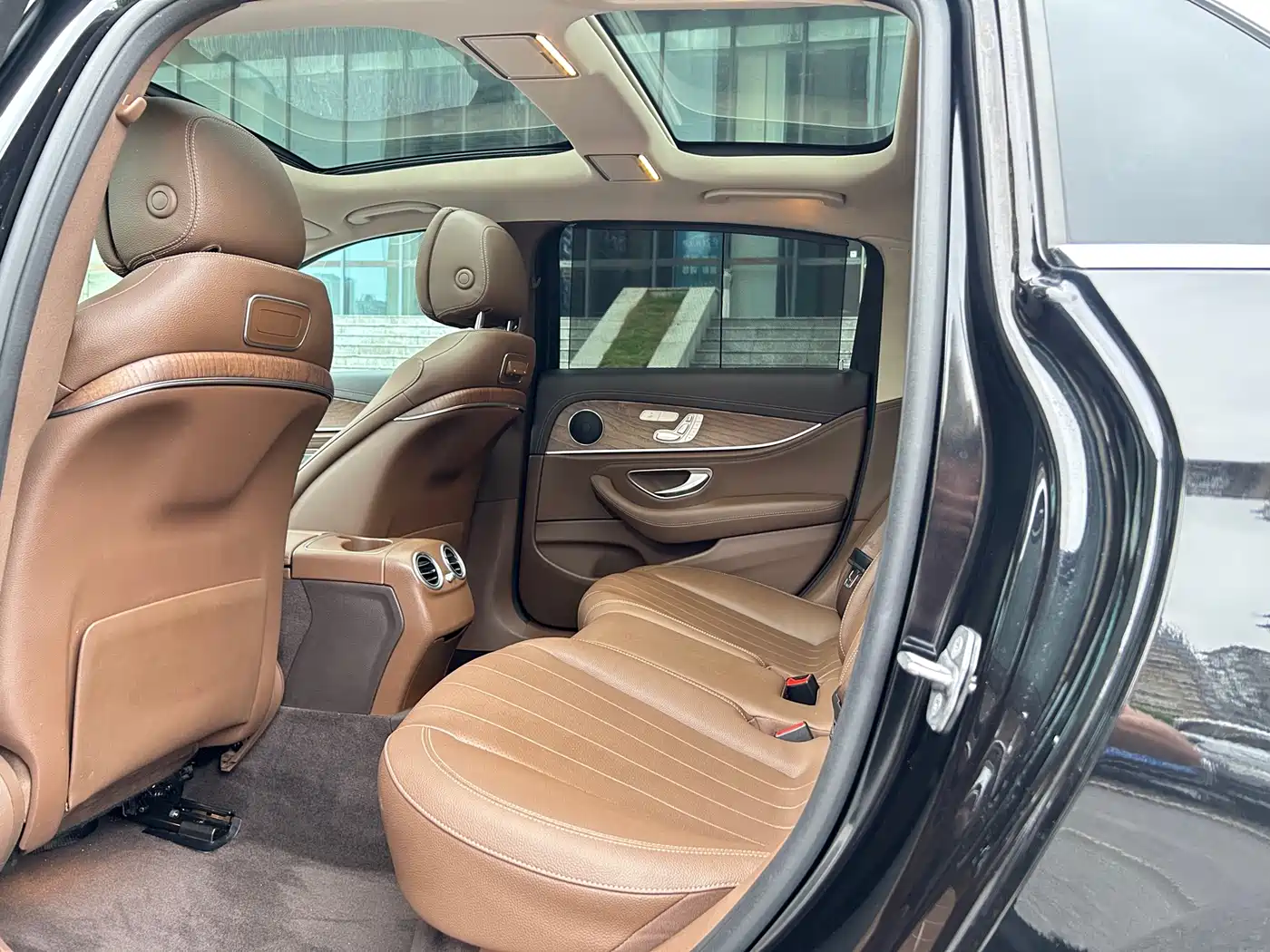 Mercedes-Benz E-Class 2018 Facelift E 300 L Fashion фото 12