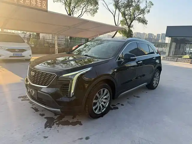 Cadillac XT4 28T, Люкс, моноприводный