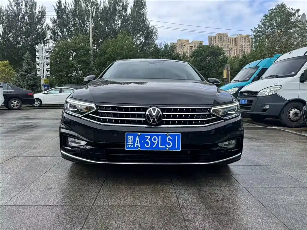 Volkswagen Magotan 2024 2 Million Units Public Sharing Edition 330TSI DSG Luxury