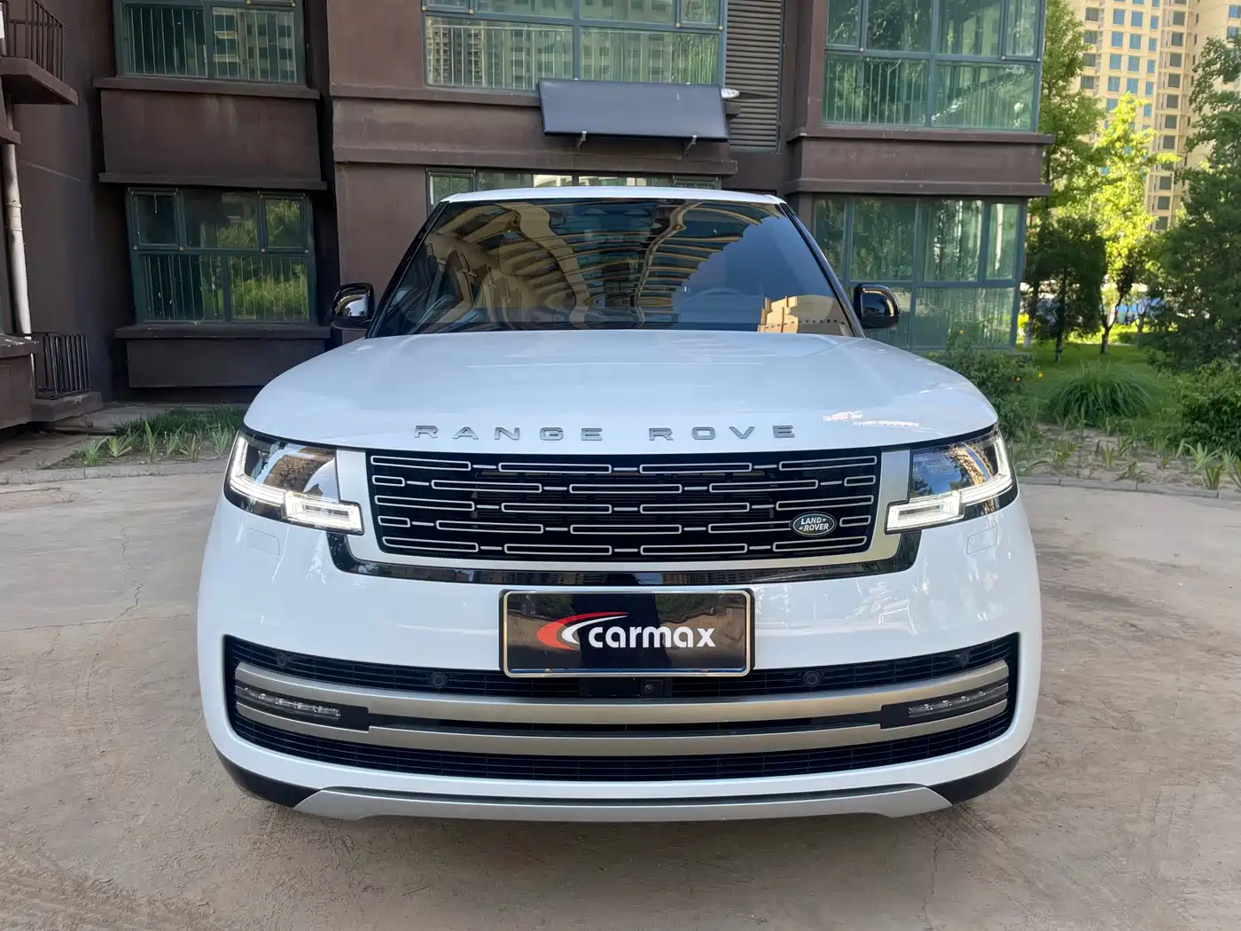 Land Rover Range Rover 2025 2025 3.0 L6 400PS Flourishing Era Extended Wheelbase