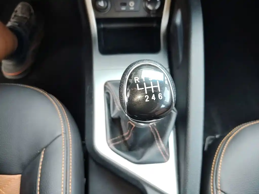 JAC Refine S3 2015 2014 1.5L Manual Luxury