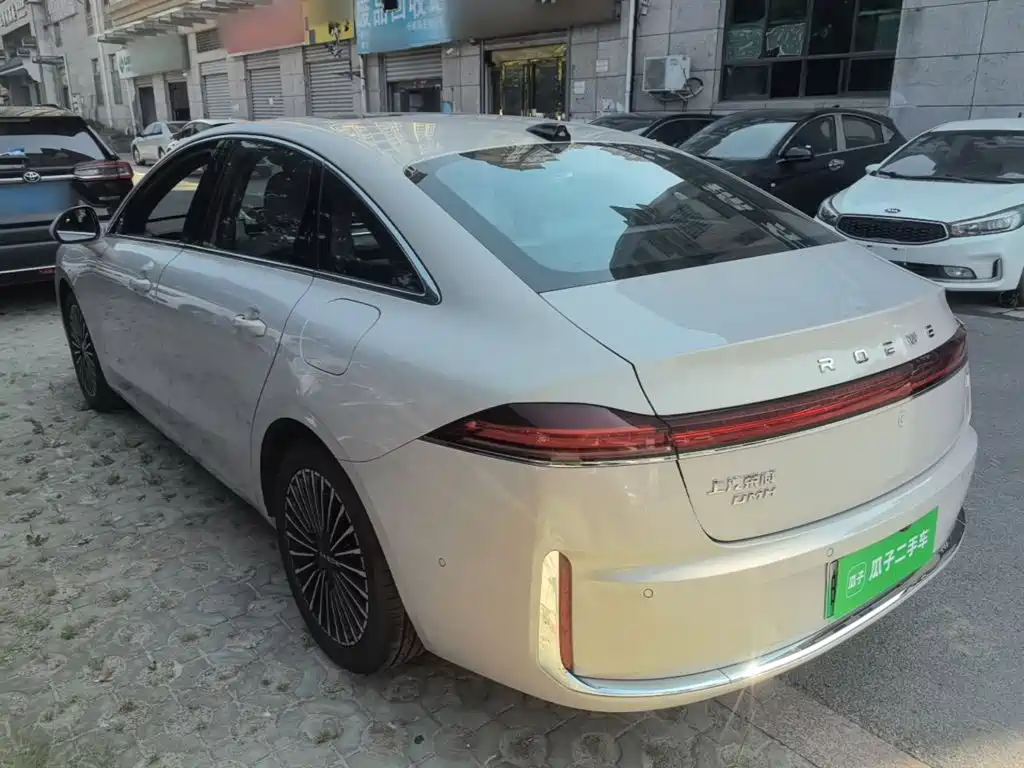 Roewe M7 DMH 2025 2025 Base
