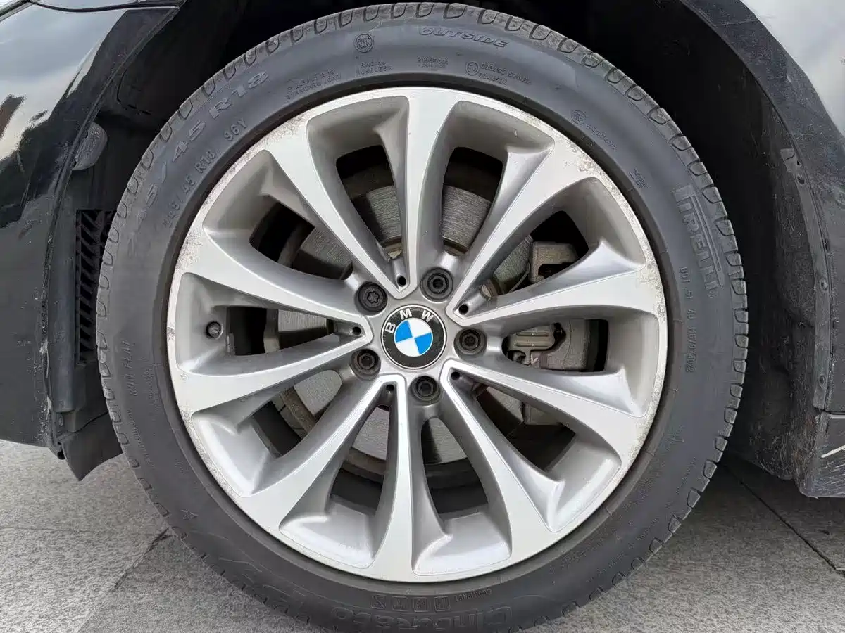 BMW 5 Series 2017 525Li Leading Edition фото 14