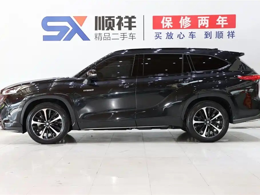 Toyota Crown Kluger 2022 2.5L HEV 4WD Premium Edition фото 6