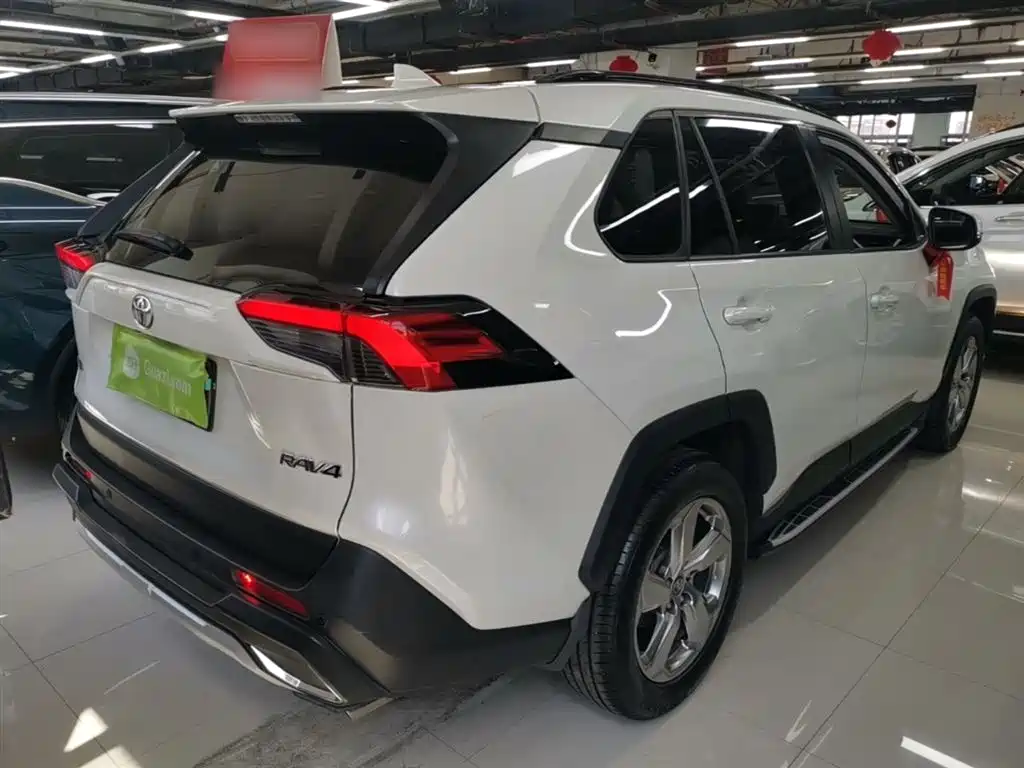 Toyota RAV4 Rongfang 2020 2.0L CVT 2WD Fashion PLUS фото 7