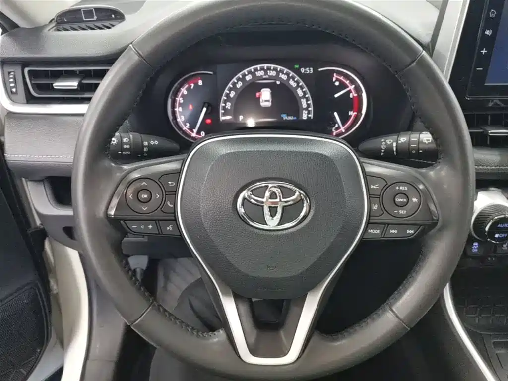 Toyota RAV4 Rongfang 2020 2.0L CVT 2WD Fashion PLUS фото 11