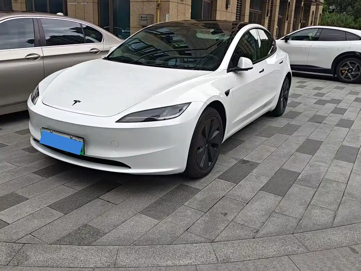Tesla Model 3 2026 2025 Model Year Facelift Long Range Rear-Wheel Drive