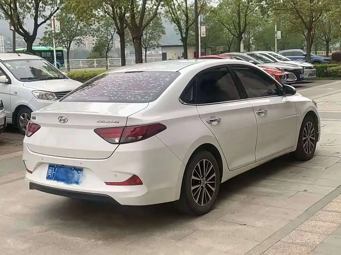 Hyundai Elantra 2017 1.6L Automatic Joy Value GLS фото 6