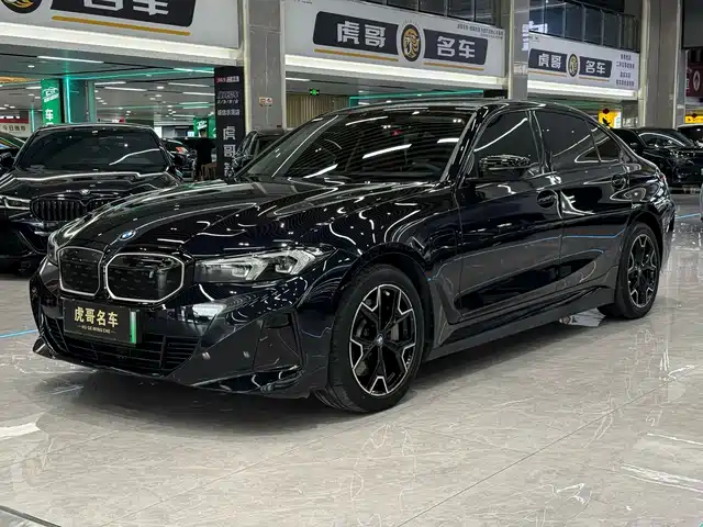 BMW i3 2023 eDrive 40 L Shadow Night Sport Package — фото 1