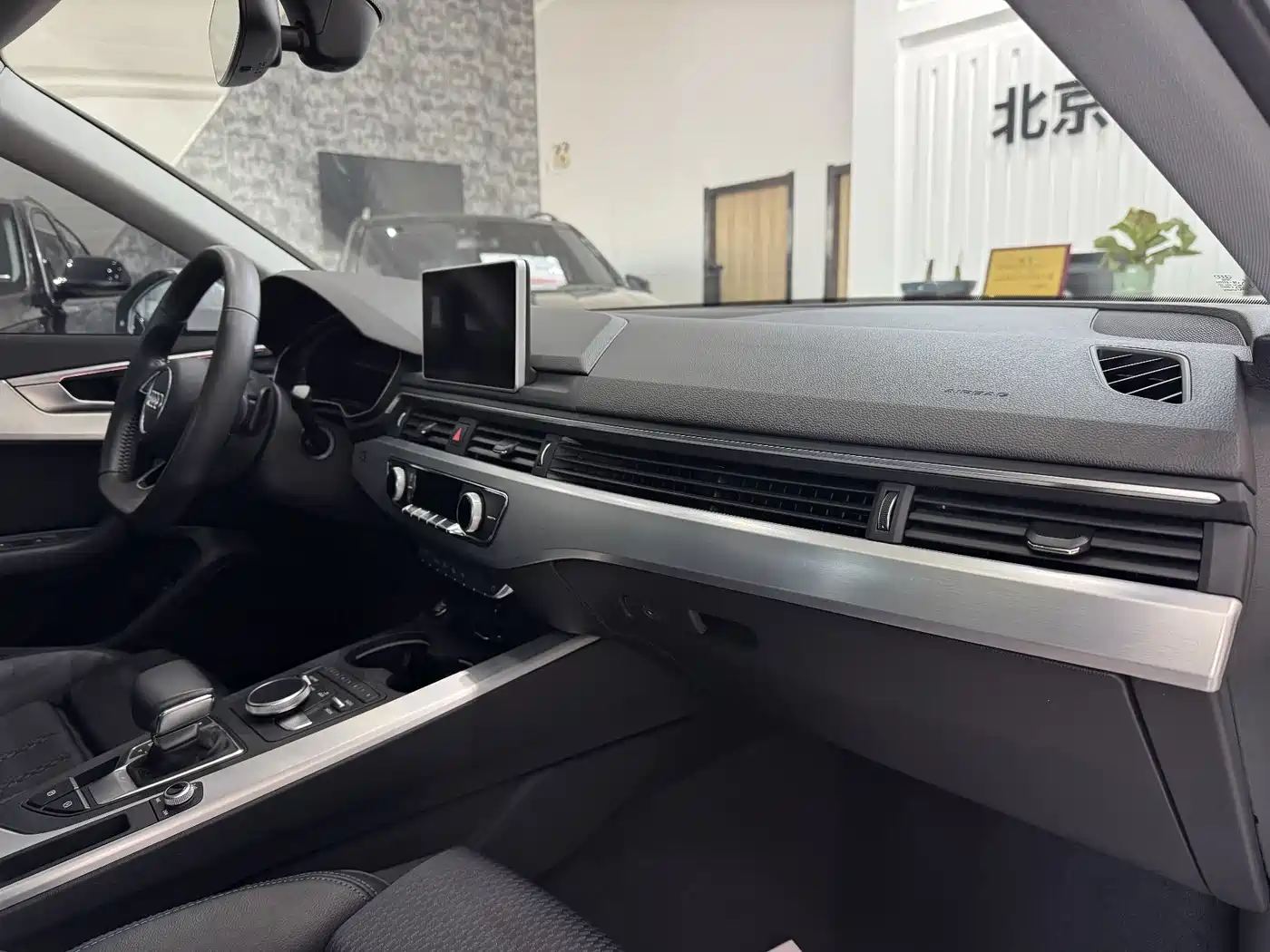 Audi A4L 2018 30th Anniversary 40 TFSI Sport фото 16