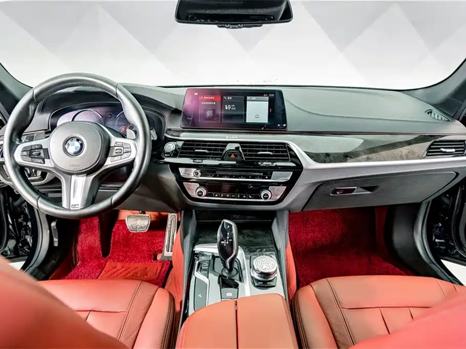 BMW 5 Series 2018 Facelift 530Li Leading M Sport Package фото 10