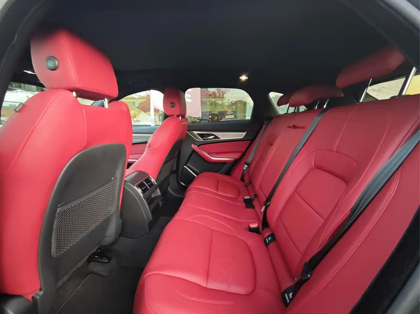 Jaguar F-PACE 2024 2024 P250 R-Dynamic SE