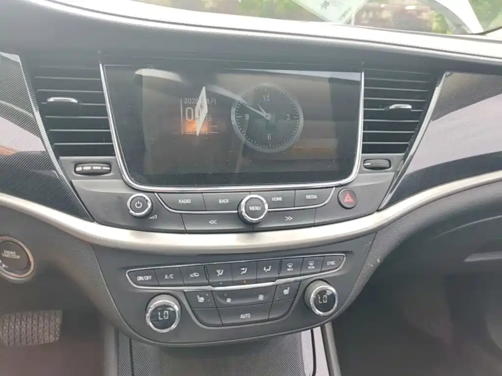 Photo 13 - Buick Verano