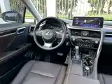 Фото 10 - Lexus RX