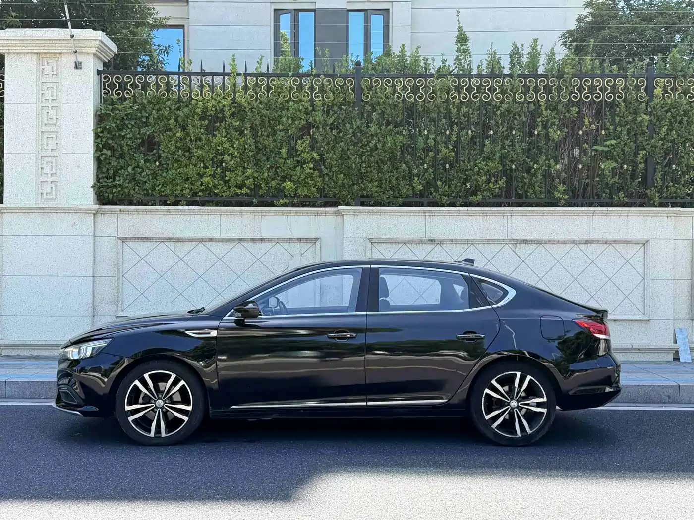 MG MG6 2018 2017 20T Automatic Trophy Premium Internet Edition China V