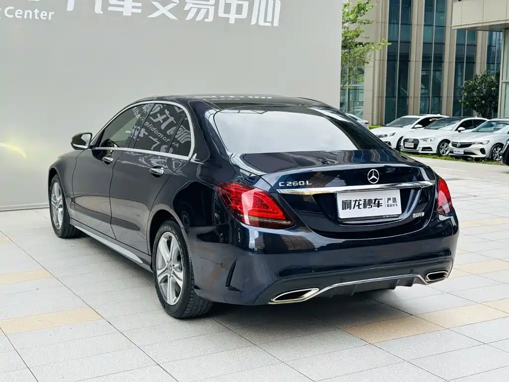 Фото 16 - Mercedes-Benz C-Class