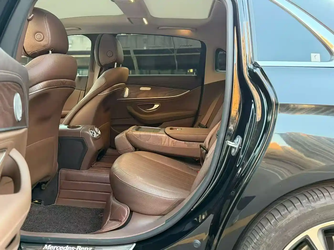 Mercedes-Benz E-Class 2019 Facelift E 300 L Sport Fashion фото 9