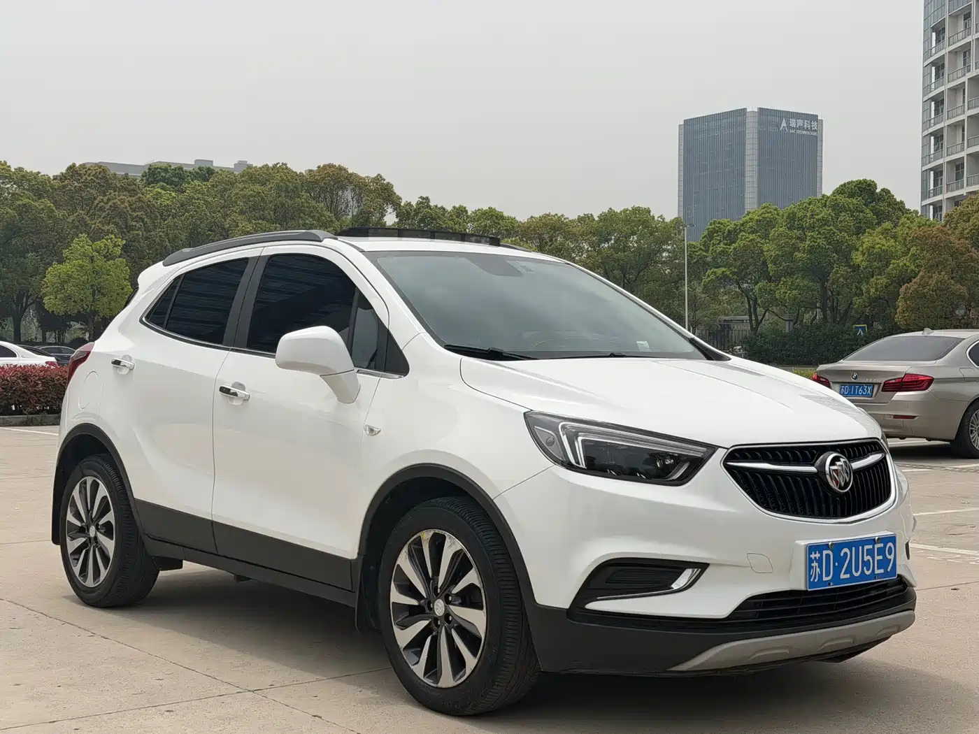 Buick Encore 2017 18T Automatic 2WD Urban Elite фото 3