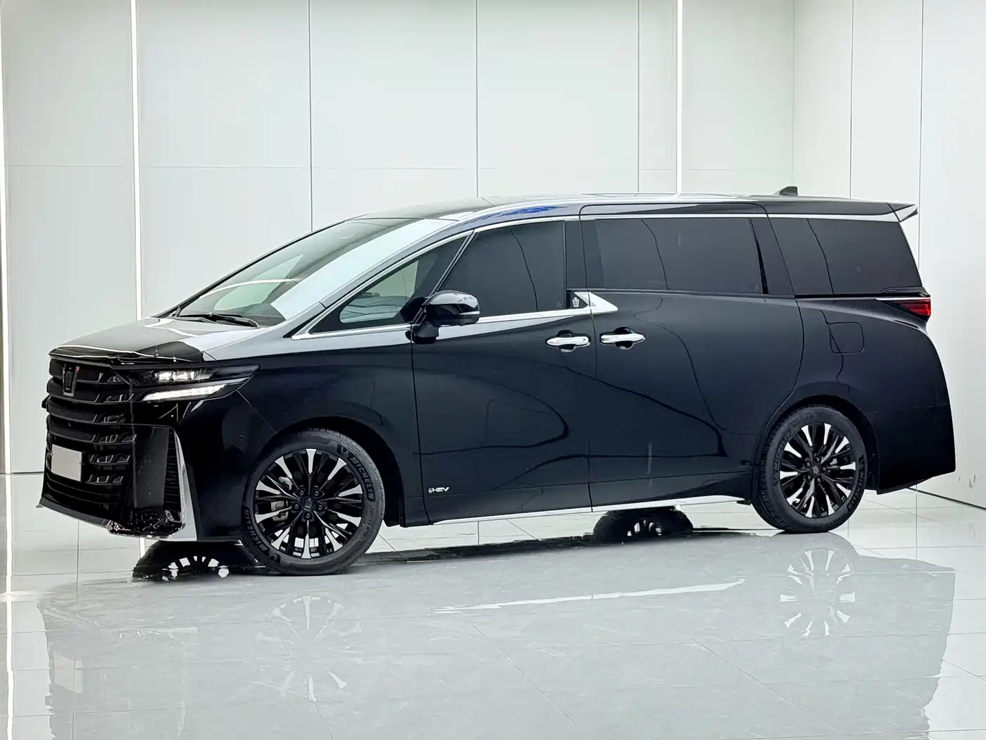 Toyota Vellfire 2025 2024 Crown Hybrid 2.5L Executive Premium Edition