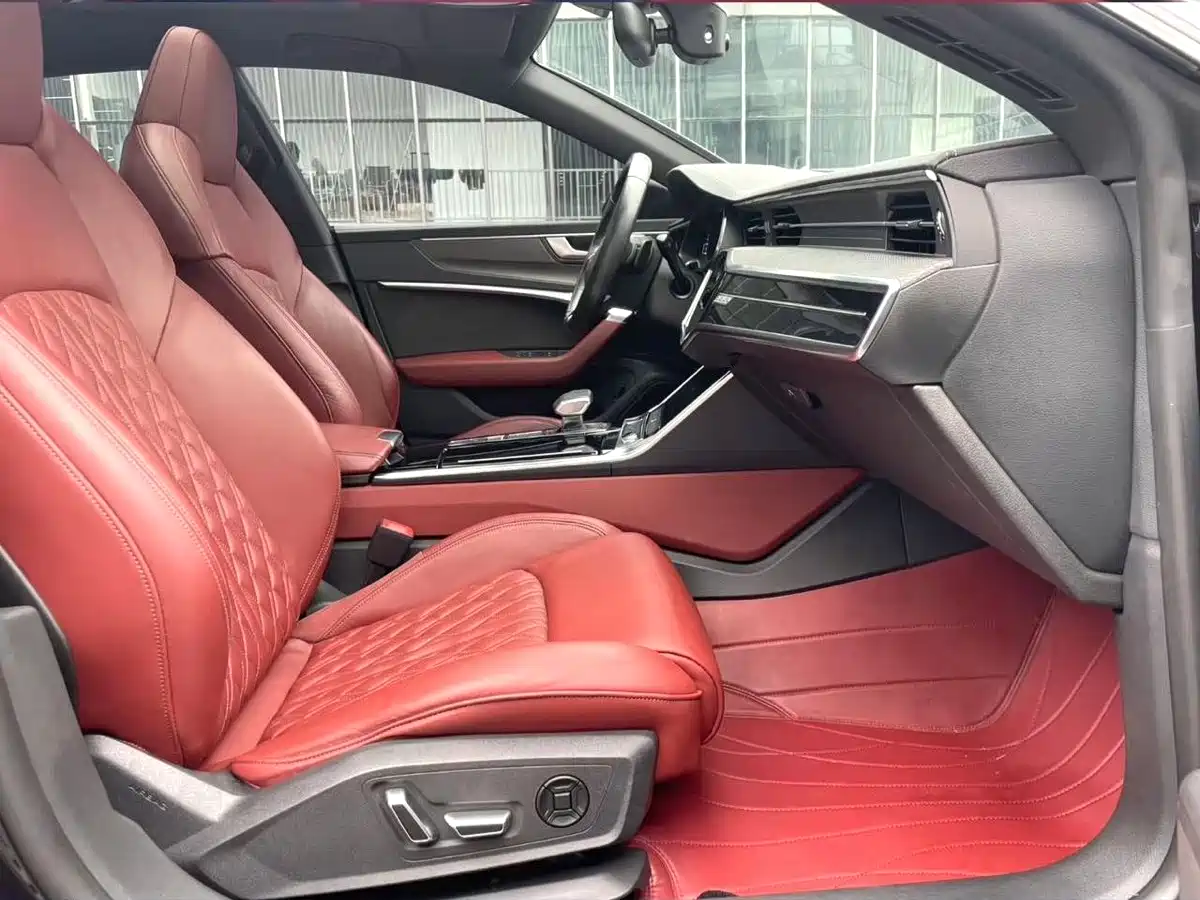 Audi A7L 2023 45 TFSI quattro S-line Black Warrior Edition фото 4