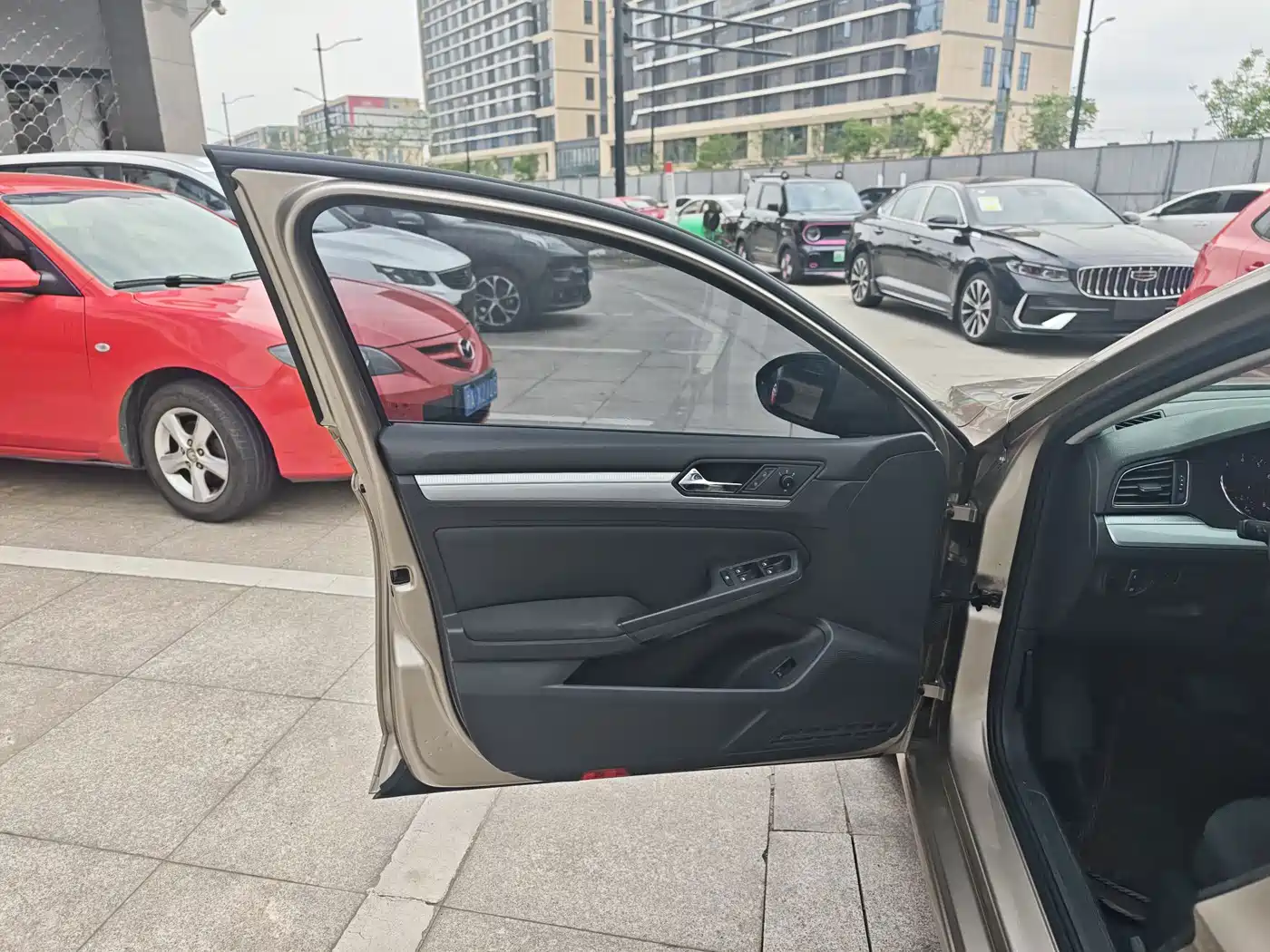 Volkswagen Lamando 2018 230TSI DSG Trend Edition фото 13