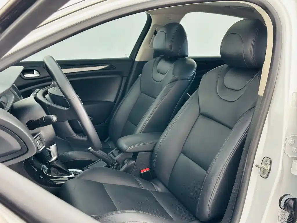 Фото 20 - Citroën C5