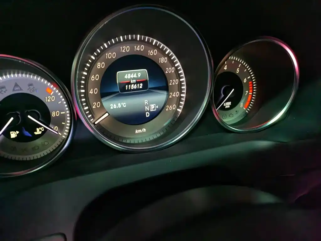 Фото 7 - Mercedes-Benz E-Class (Import)