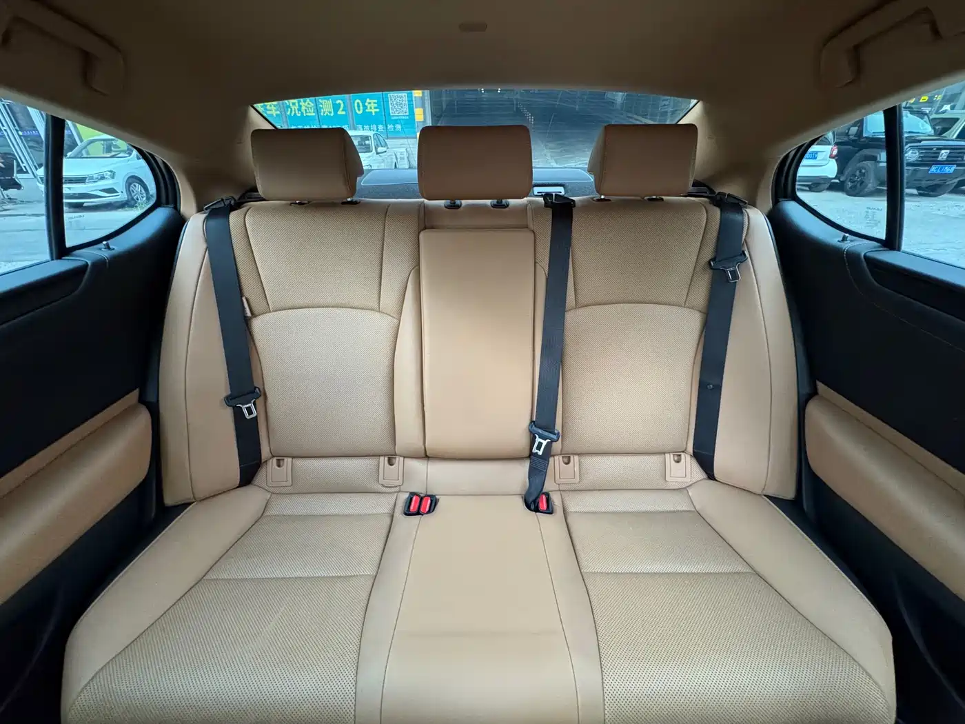 Lexus ES 2021 200 Excellence Edition фото 17