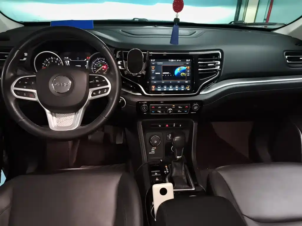 Jeep Grand Commander 2018 2018 2.0T AWD Ultimate Edition (China V)