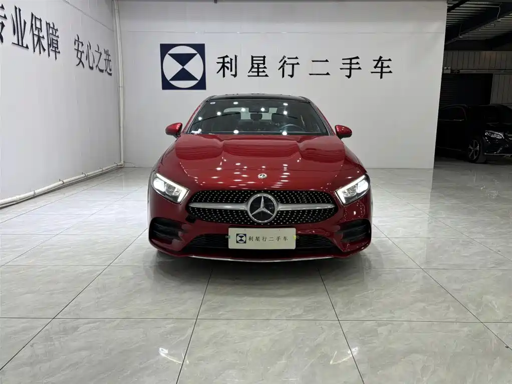 Mercedes-Benz A-Class 2020 A 200 L Sport Sedan фото 15