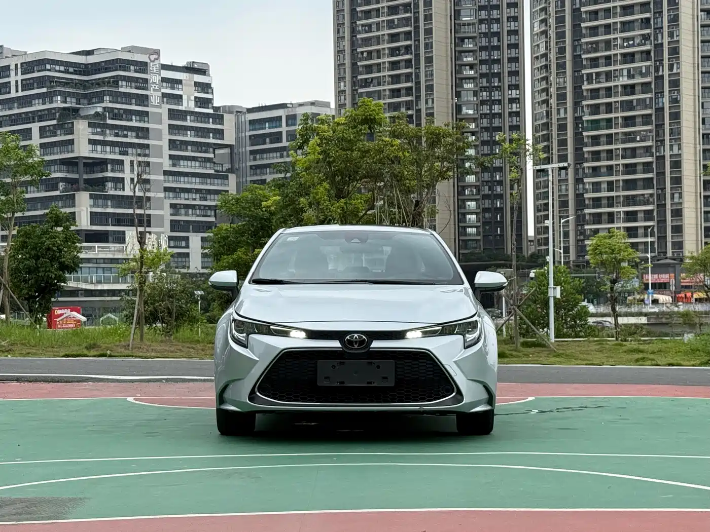 Toyota Levin 2021 185T CVT Luxury Edition фото 2