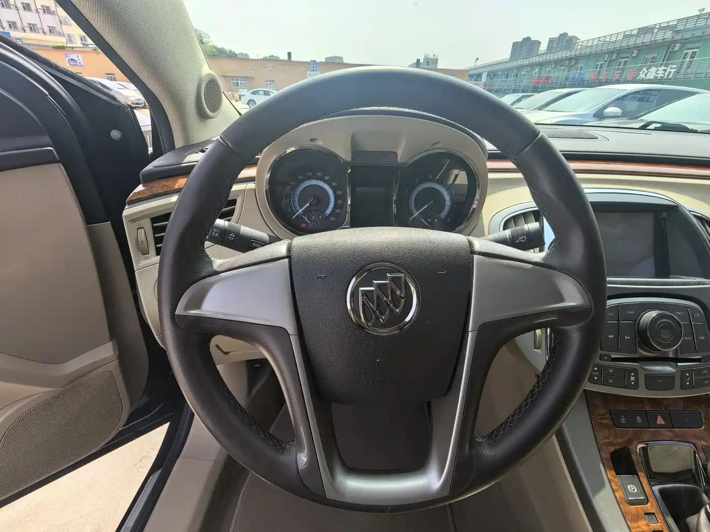 Buick LaCrosse 2012 2.4L SIDI Elegance Edition фото 12