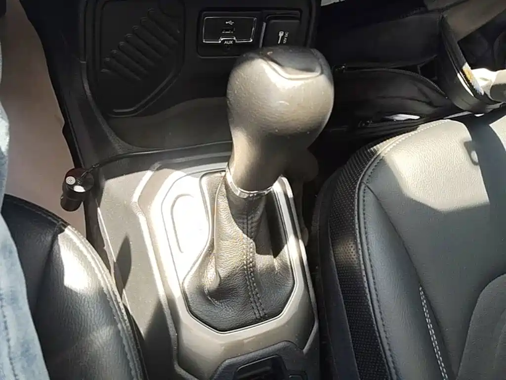 Jeep Renegade 2020 2019 220T Automatic Elite